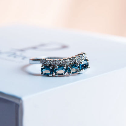 טבעת כסף "איב" עם אבן לונדון טופז