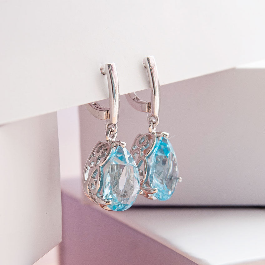 עגיל כסף "אליסיה" עם אבני בלו טופז