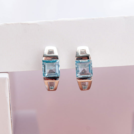 עגילי כסף "מונה" עם אבני בלו טופז