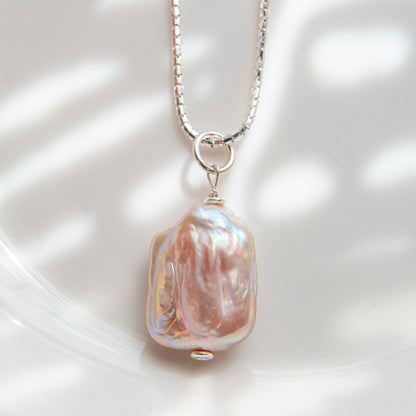 שרשרת כסף "אנה" עם פנינת בארוק ורודה