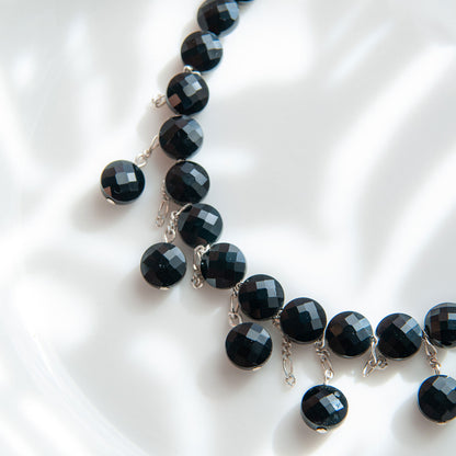 שרשרת טיפות מאבני טורמילן שחורות