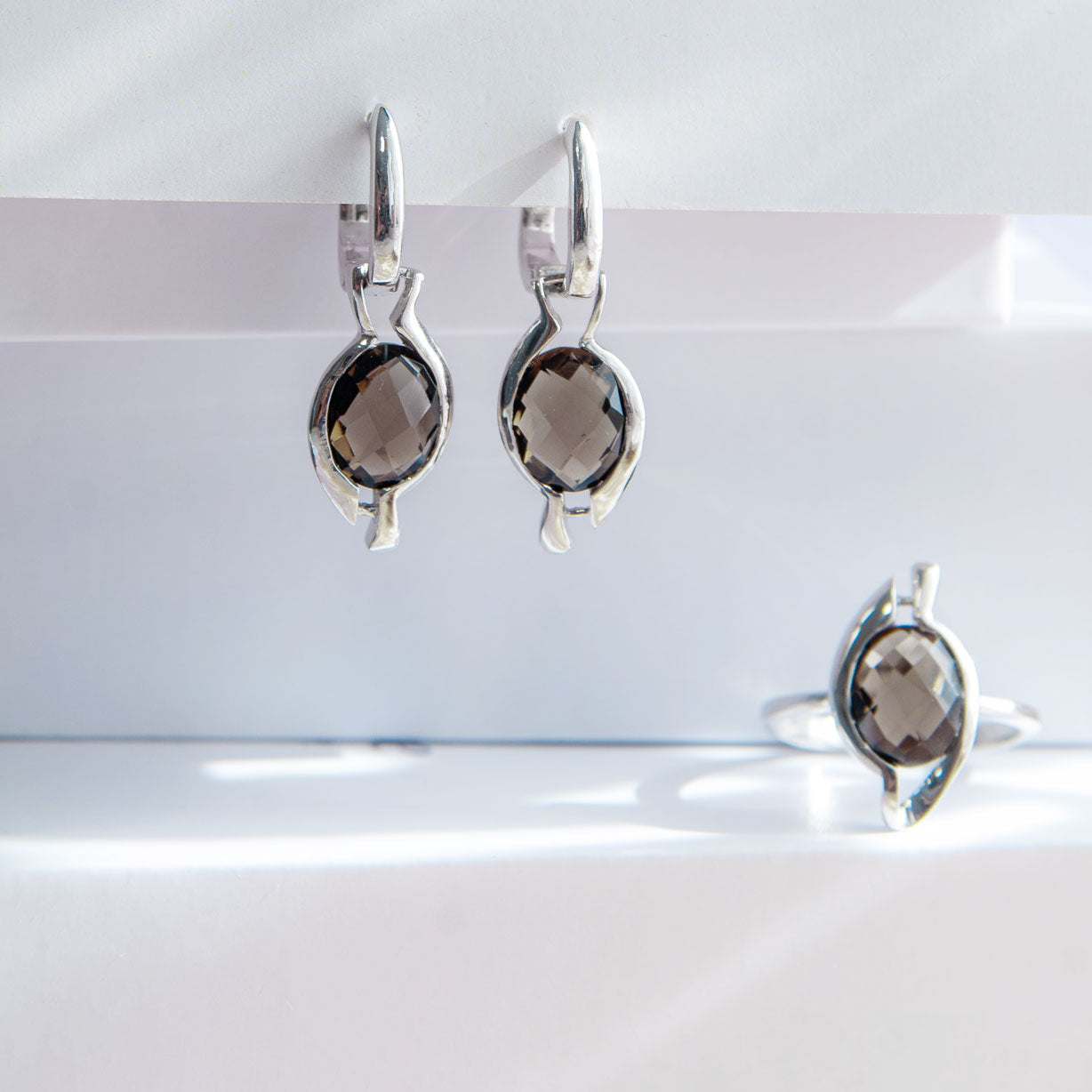 עגילי כסף "לייסי" עם סמוקי קוורץ