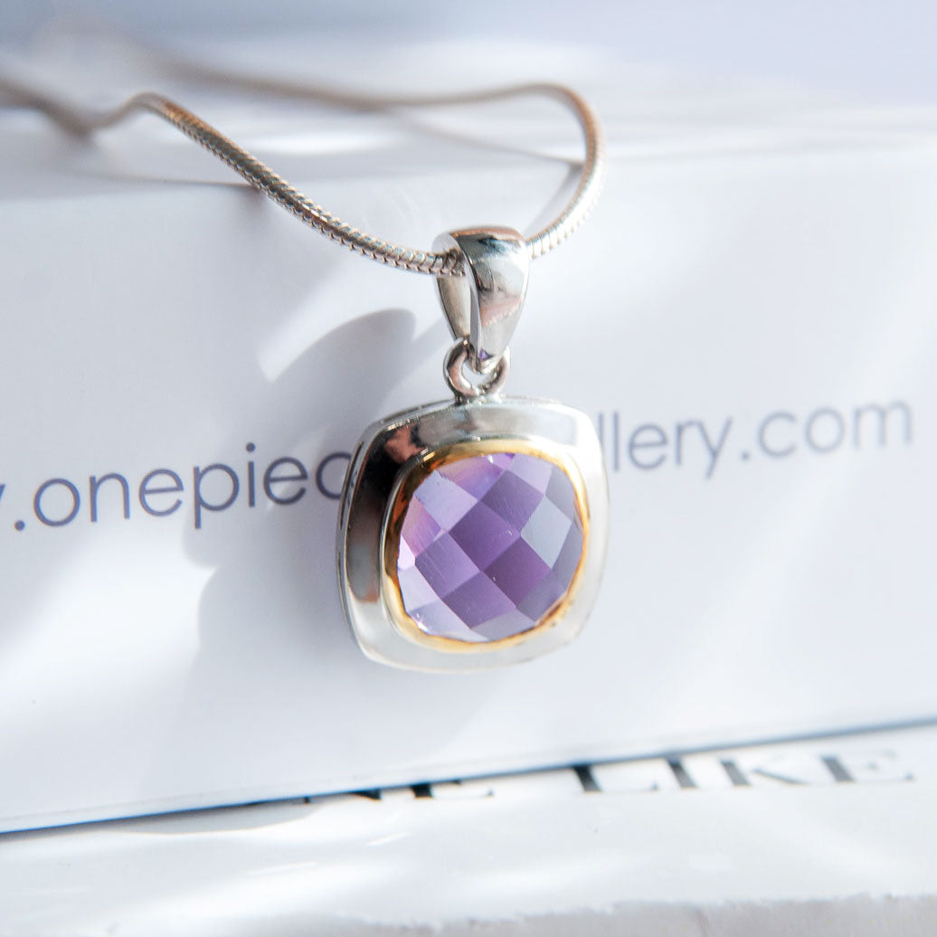 תליון כסף "אלין" עם אבן אמטיסט