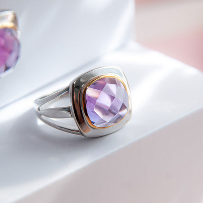 טבעת כסף "אלין" עם אבן אמטיסט