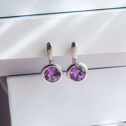 עגילי כסף "ניקול" עם אבני אמטיסט