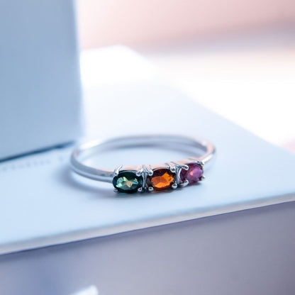 טבעת כסף "אוליב" עם אבני טורמלין צבעוניות