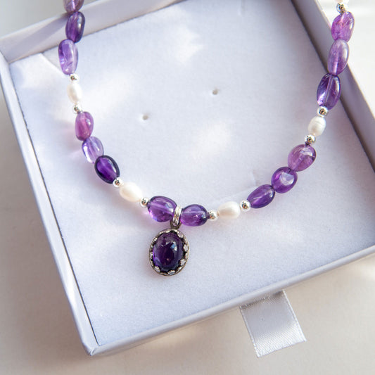 שרשרת מאבני אמטיסט עם תליון
