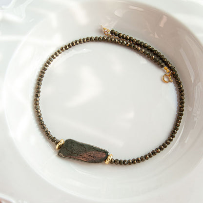 TREASURE שרשרת אבני פיריט