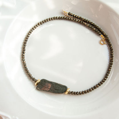 TREASURE שרשרת אבני פיריט