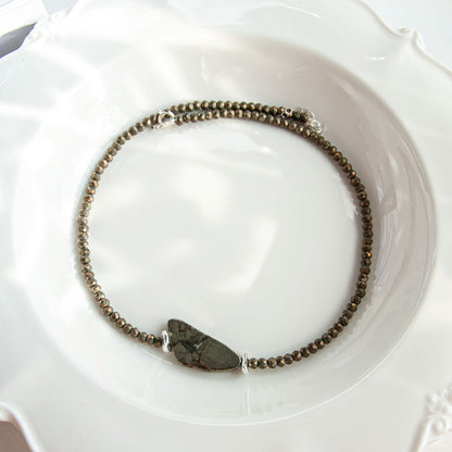 TREASURE שרשרת אבני פיריט