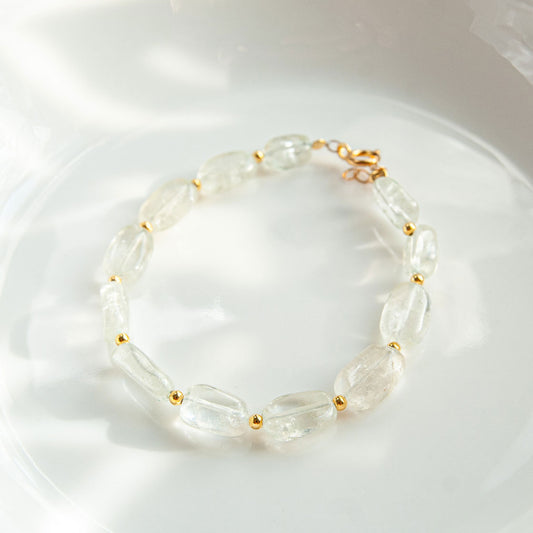 שרשרת אבני קריסטל קוורץ בגוון ירוק עדין