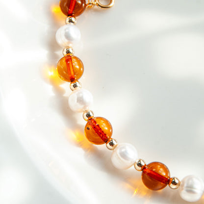 שרשרת ענבר בלטי בשילוב פנינים