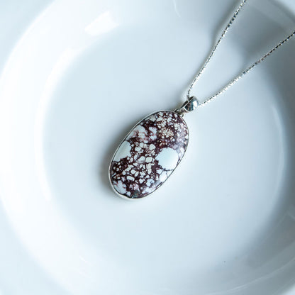 תליון "וונדי" עם אבן טורקיז לבנה