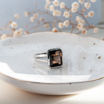 MADY טבעת כסף עם אבני סמוקי קוורץ