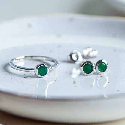 S טבעת כסף טסיל עם אבן אמרלד