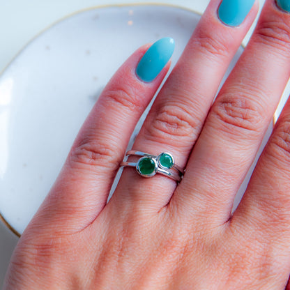 S טבעת כסף טסיל עם אבן אמרלד