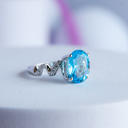 טבעת כסף "אניה" עם אבן טופז