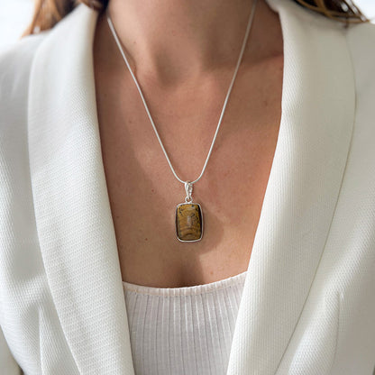 תליון "קנדי" עם אבן ג'ספר