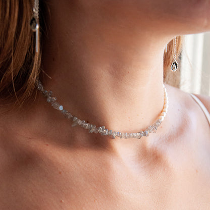 שרשרת לונה  חצי חצי פנינים ולברדורייט