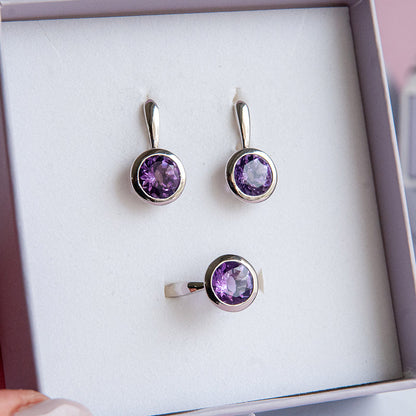 עגילי כסף "ניקול" עם אבני אמטיסט