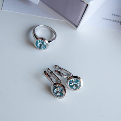 עגילי כסף "ניקול" עם אבני בלו טופז