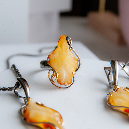 טבעת ענבר צהוב בעבודת יד