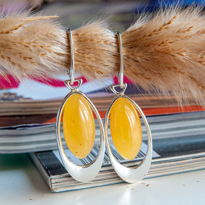 עגילי אלגרה עם ענבר חלבי