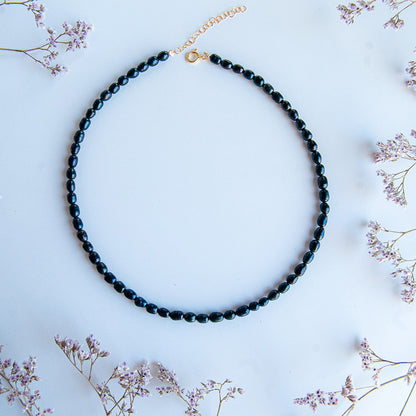 BLACK BEATRICE שרשרת פנינים