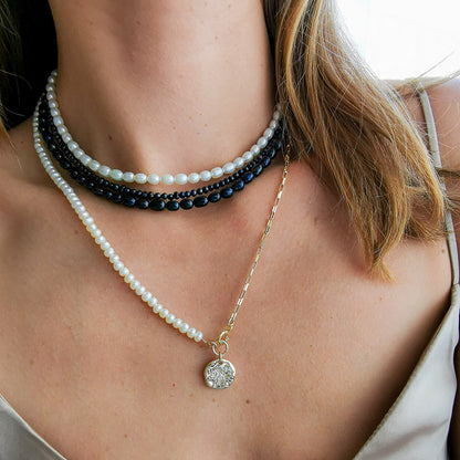 BLACK BEATRICE שרשרת פנינים