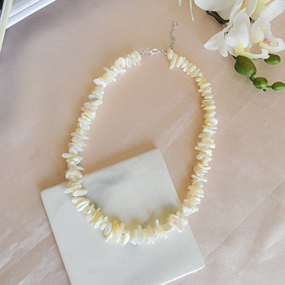 שרשרת צדף לבן