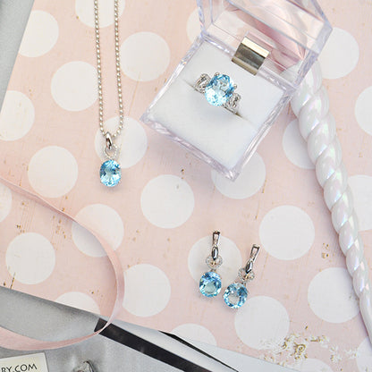 טבעת מכסף טהור "מישל" עם אבן בלו טופז