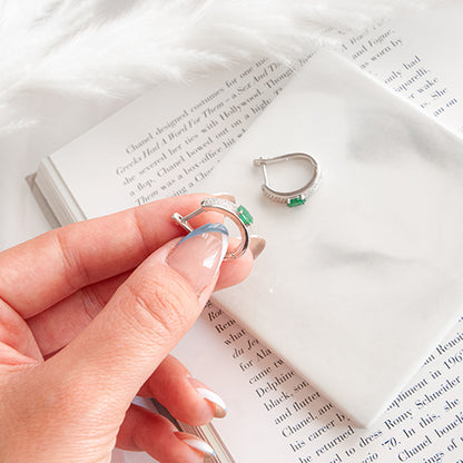 עגילי כסף "בלום" עם אבני אמרלד