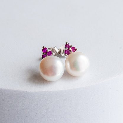 עגילי כסף "פיונה" עם פנינה ורובי