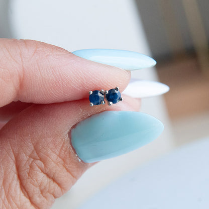 SAPPHIRE עגילי כסף צמודים קים