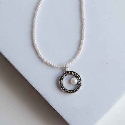 SNOW WHITE שרשרת פנינים