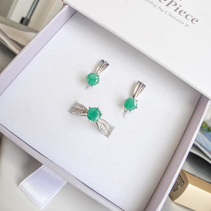 טבעת כסף "מיה" עם אבן אמרלד